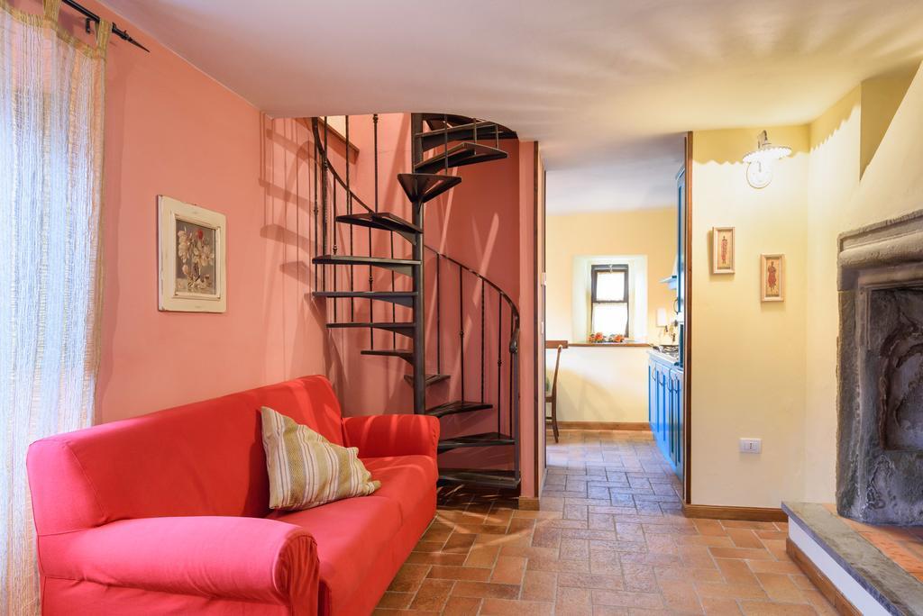 Il Borgo Dei Corsi - Charming Holiday Apartments Ortignano Raggiolo Zewnętrze zdjęcie