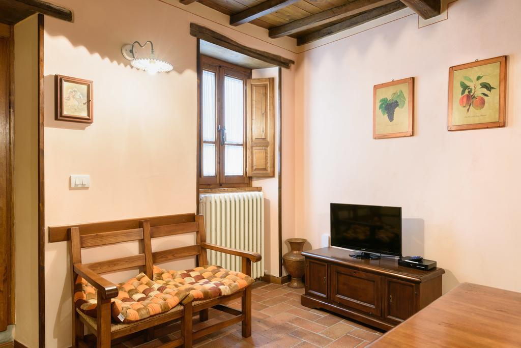 Il Borgo Dei Corsi - Charming Holiday Apartments Ortignano Raggiolo Zewnętrze zdjęcie